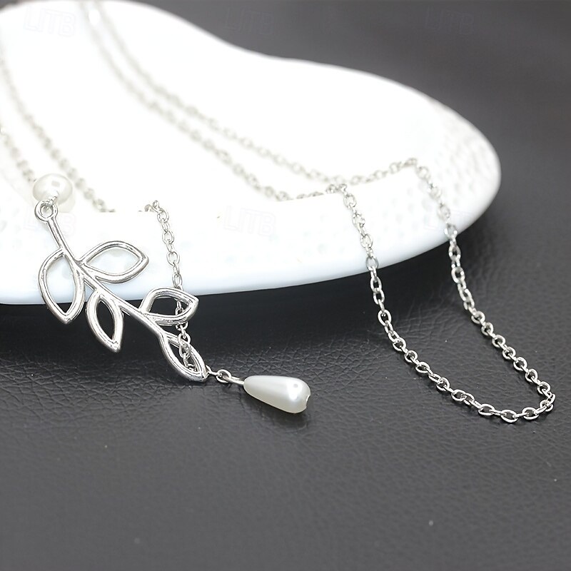Collana Argento placcato Cromo Per donna Lusso geometrico Di forma geometrica Collana Per Feste del 2025 a $14.49 –P2