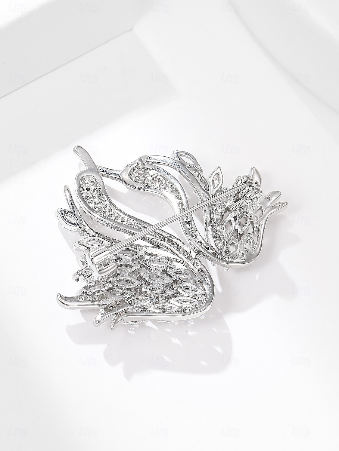 Per donna Spille geometrico Con animale Moda Semplice Spilla Gioielli Argento Per Ufficio Giornaliero del 2025 a $19.99 –P3
