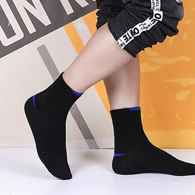 Hombre 4 pares Paquetes múltiples Calcetín Calcetas Calcetines para correr Calcetines informales Negro Azul Piscina Color Bloque de color Vacaciones Deporte Diario Básico Medio Primavera Otoño Moda 2025 - $16.99 –P11