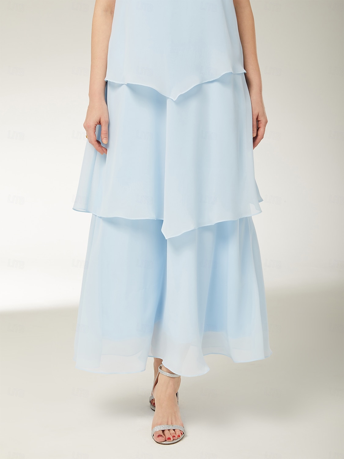 Sheath  Kolumn Mor till Bruden Klänning Strandbröllop Elegant Enkel Juvelhals Ankellängd Chiffon Ärmlös med Tier Enhetlig Färg 2025 - $144.99 –P6