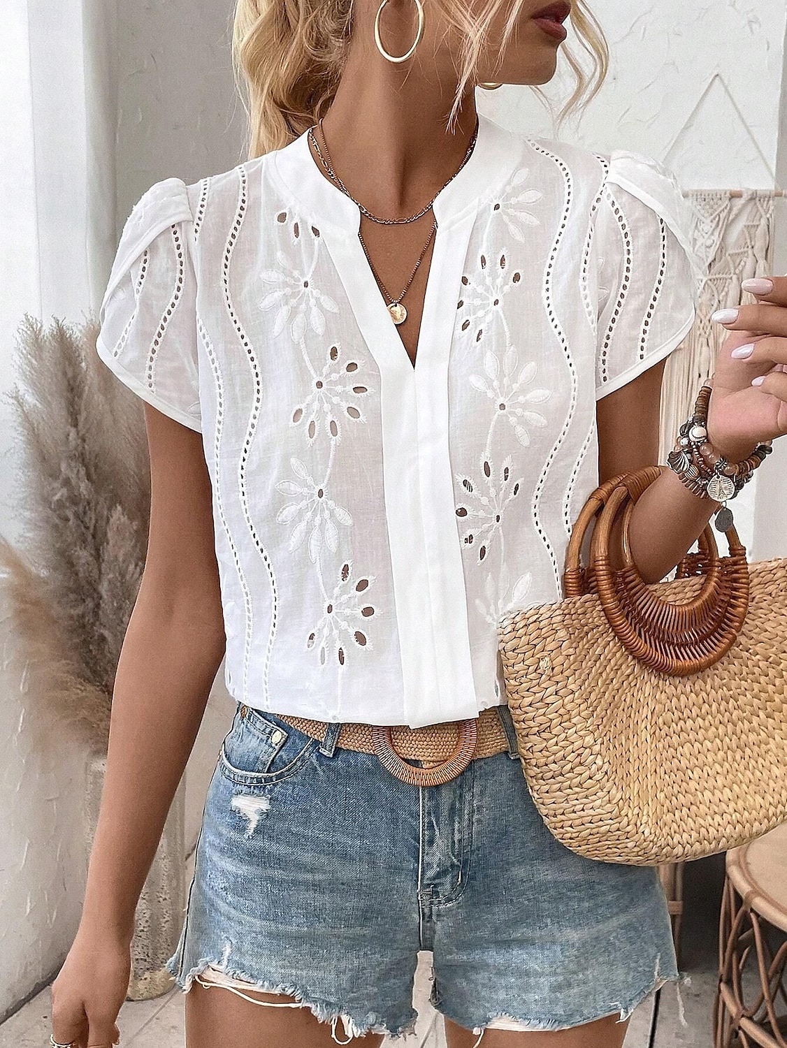 Dame Skjorte Bluse Helfarge Daglig Stilfull Fritid Kortermet V-hals Vanlige topper Arbeid Daglig Ut på byen Broderi Hvit Sommer Vår 2025 - $32.99 –P3