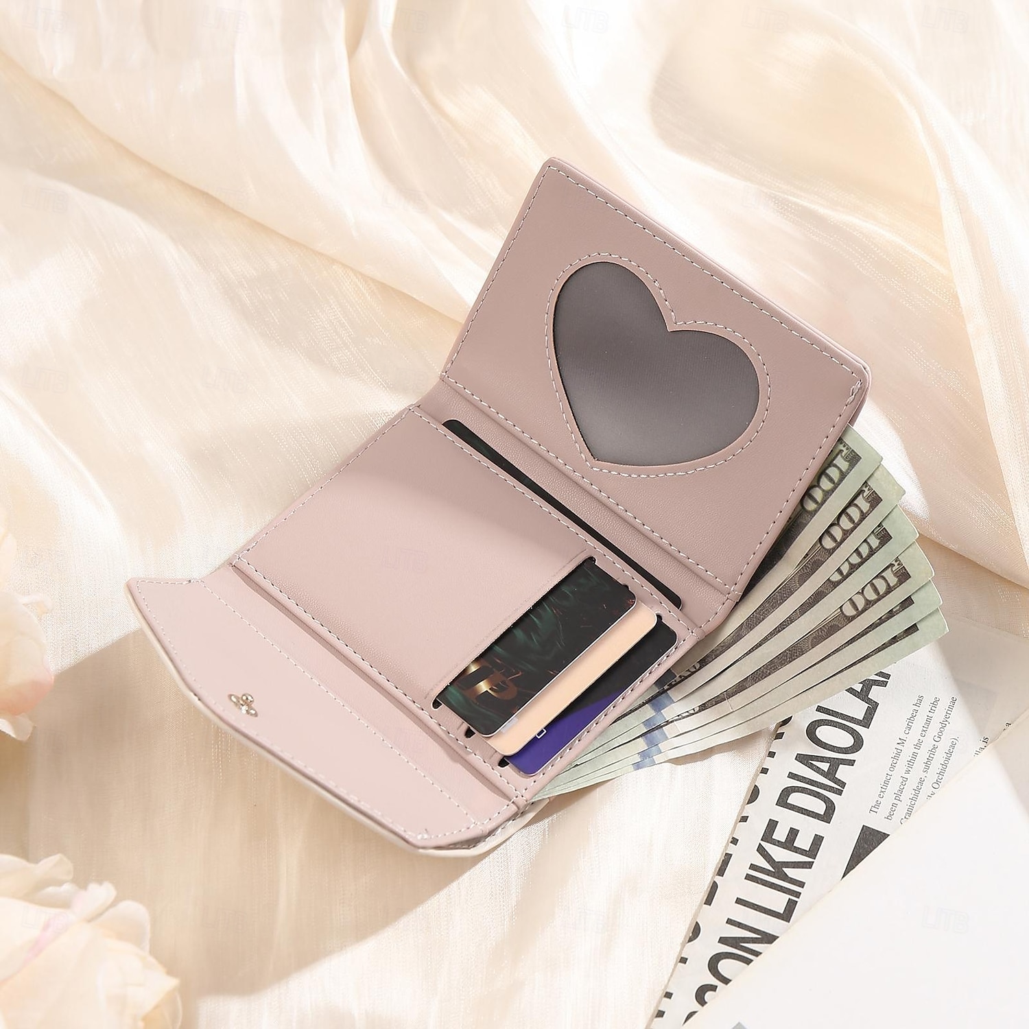 Portafoglio in PU inciso personalizzato miglior regalo per mamma – Regalo di matrimonio personalizzato per coppia portafoglio in pelle a pieghe con foto floreale per lei regalo per matrimonio festa del 2025 a $20.99 –P7