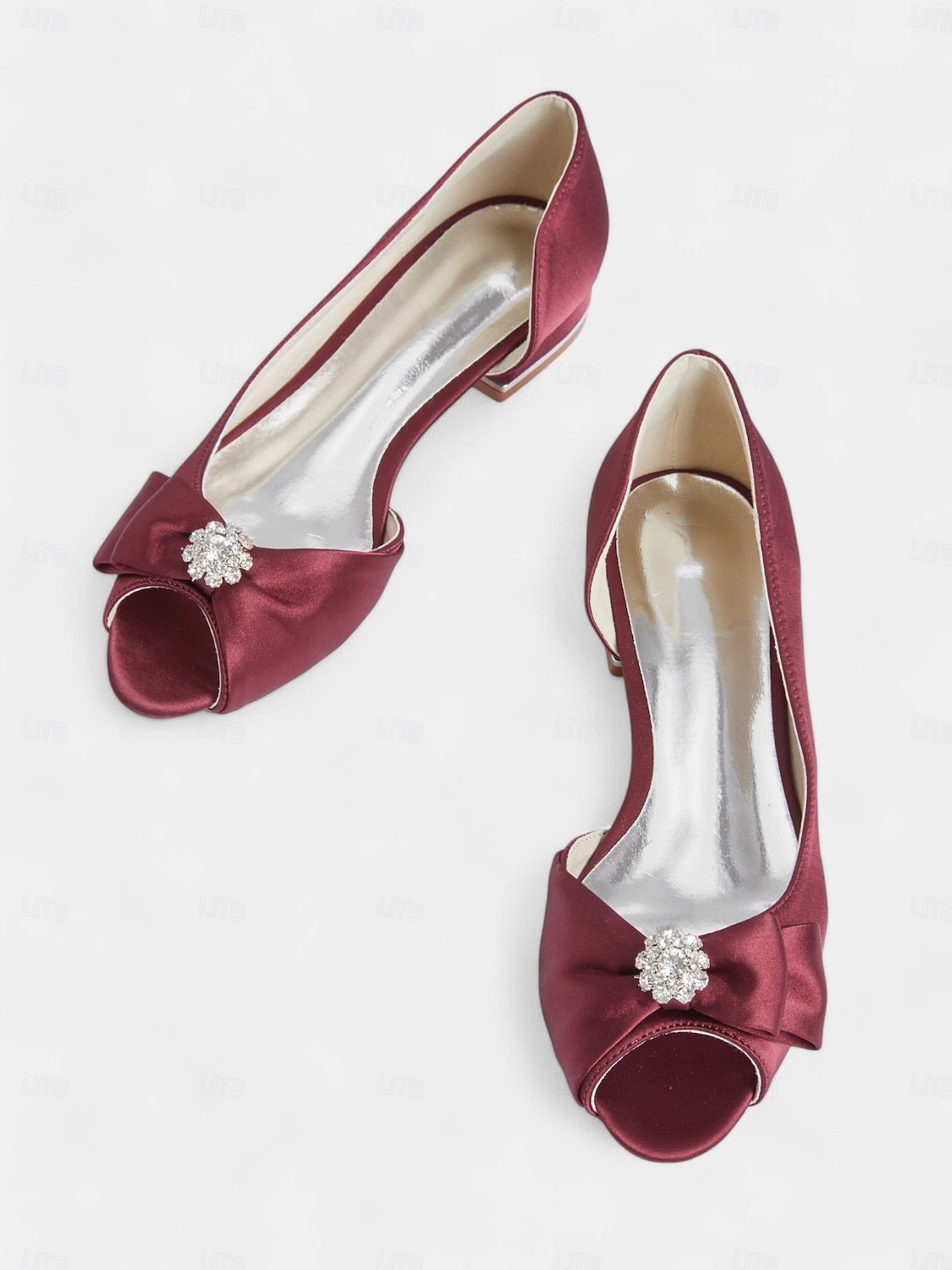 ballerines à bout ouvert en satin bordeaux pour femmes avec nœud et ornements en strass – chaussures de mariage élégantes pour les occasions nuptiales et formelles de 2025 ? $59.99 –P2
