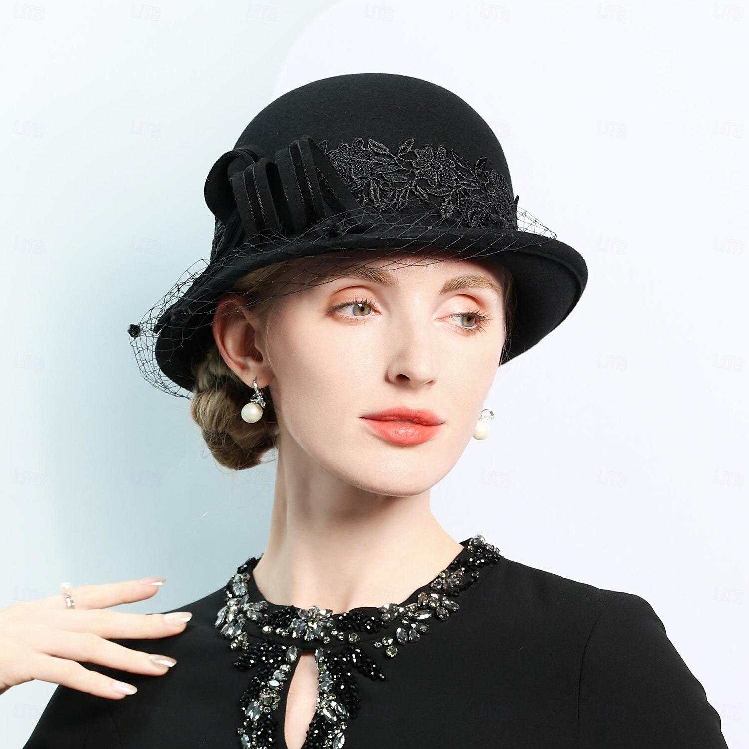 kalapok 100% gyapjú tányér / cloche kalap vödör sapka cilinder tea party elegáns esküvő csipke szalagokkal fejdísz fejfedő 2025 - $43.99 –P4