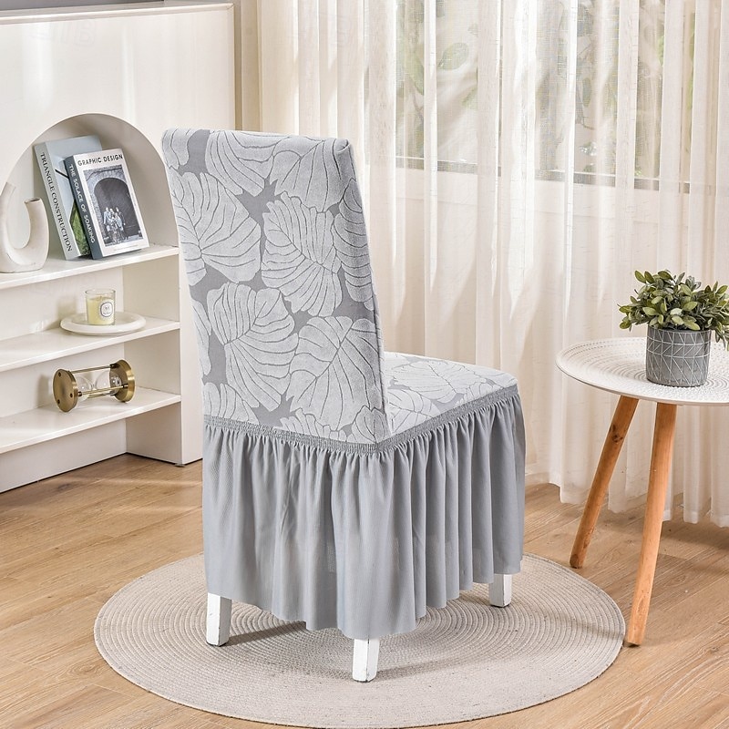 stolsöverdrag med kjolfåll elegant och snygg design mjukt och slitstarkt tyg perfekt för matsal eller speciella tillfällen ger fullt stolskydd lätt att installera och maskintvättbar 2025 - $19.49 –P4