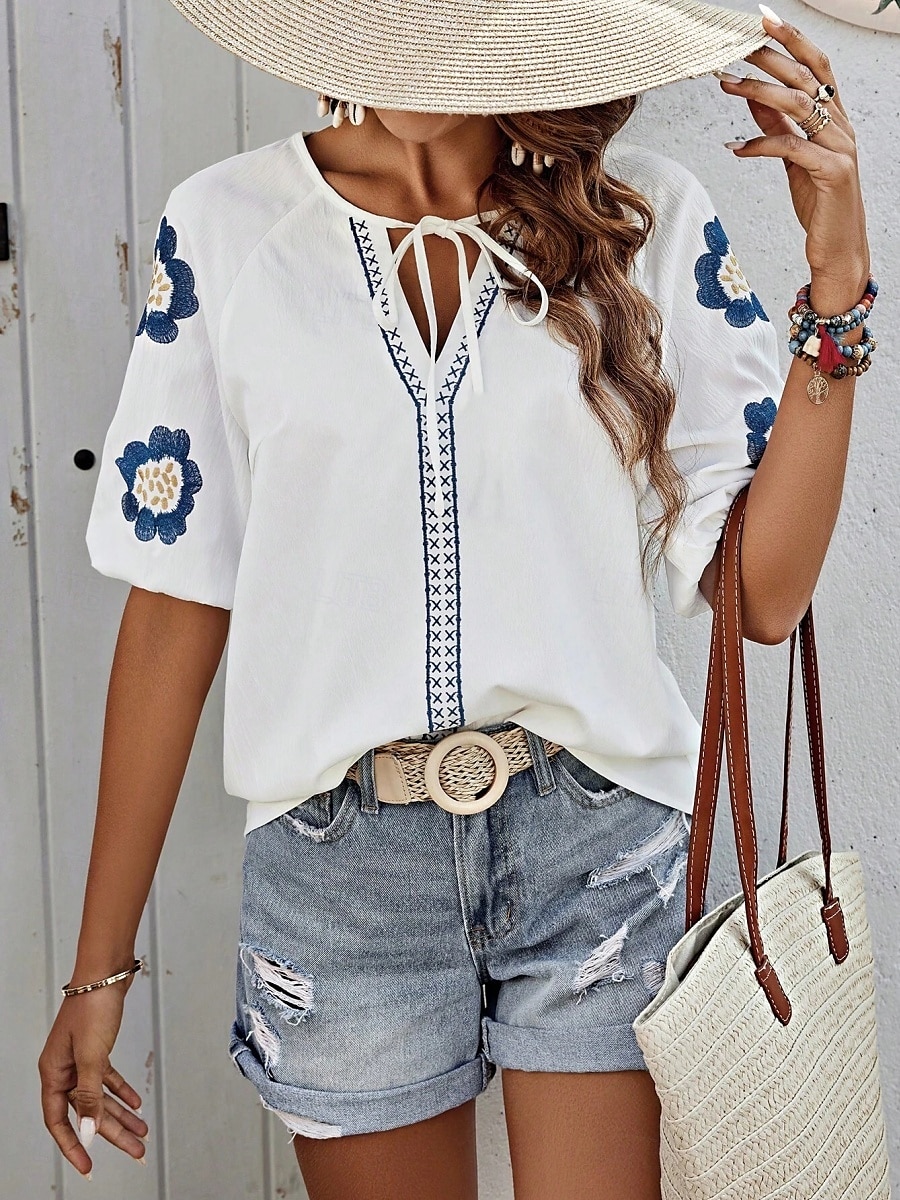 Damen Hemd Bluse Blumen Stilvoll Brautkleider schlicht Kurzarm V Ausschnitt Normale Oberteile Täglich mit Schnürung Bestickt Weiß Marineblau Sommer Frühling 2025 - $24.99 –P6