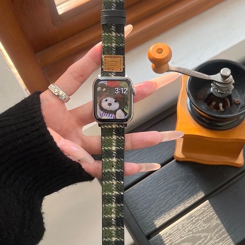 Sólová smyčka Kompatibilní s Řemínek k hodinkám Apple Watch 38 mm 40 mm 41 mm 42 mm 44 mm 45 mm 49 mm Nastavitelný PU kůže Náhradní pásek na hodinky pro iwatch Ultra 2 Series 9 8 7 SE 6 5 4 3 2 1 2025 - $20.99 –P3