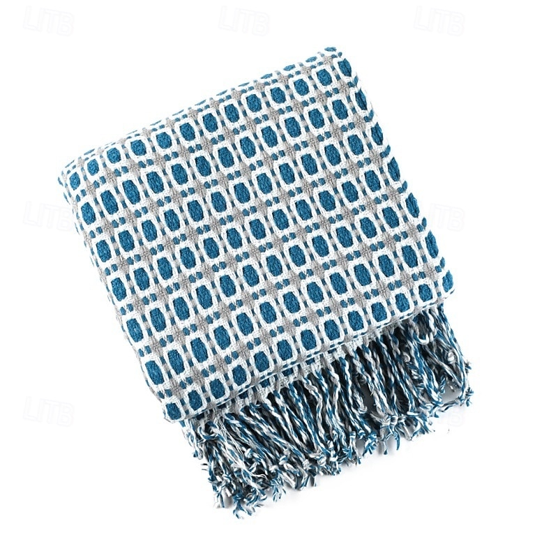 Couverture à franges pied-de-poule Motif pied-de-poule élégant et intemporel Tissu doux et confortable avec bords à franges décoratifs Parfait pour la sieste, la superposition ou la décoration de 2025 ? $43.99 –P3