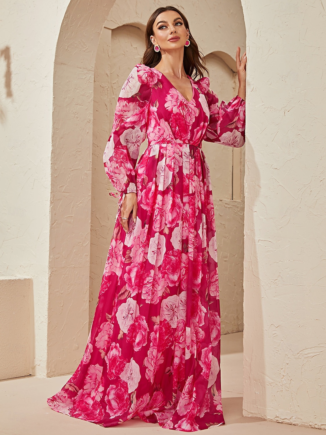 Robe A-Line Invité de Mariage Mère de la Mariée Élégante Cache Ventre Col en V Longue en Chiffon Manches Longues avec Fleur Robe Invité de Mariage de 2025 ? $108.99 –P4