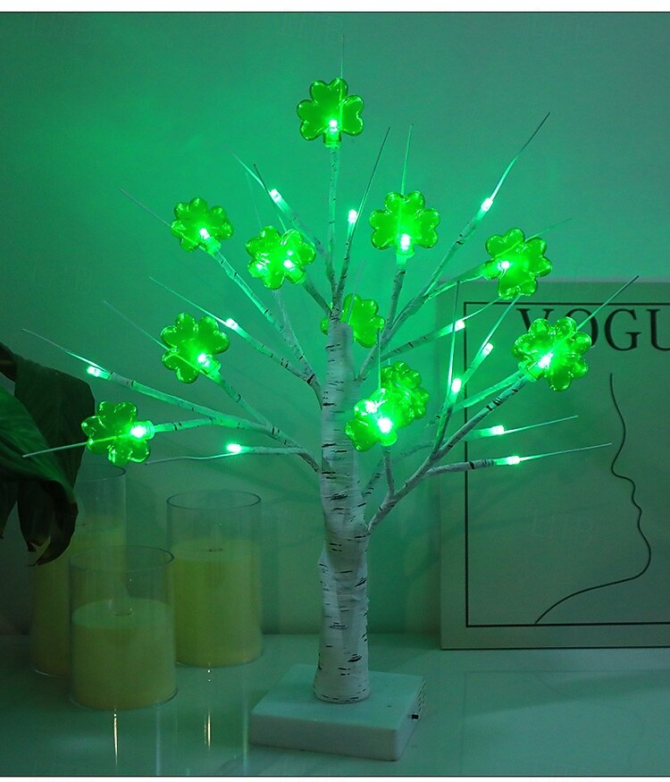 Veilleuse décorative trèfle de la Saint-Patrick 45 cm 13 LED - USB/batterie double alimentation avec télécommande 8 fonctions pour décoration d'ambiance de fête intérieure 1 pièce de 2025 ? $29.99 –P16