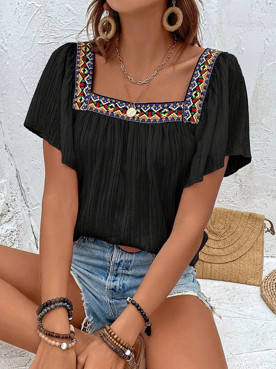 Femme Chemise Chemisier Couleur unie mode Décontractées Manche Courte Col Carré Hauts réguliers du quotidien A Volants Patchwork Brodée Noir Blanche Eté Printemps de 2025 ? $21.99 –P12