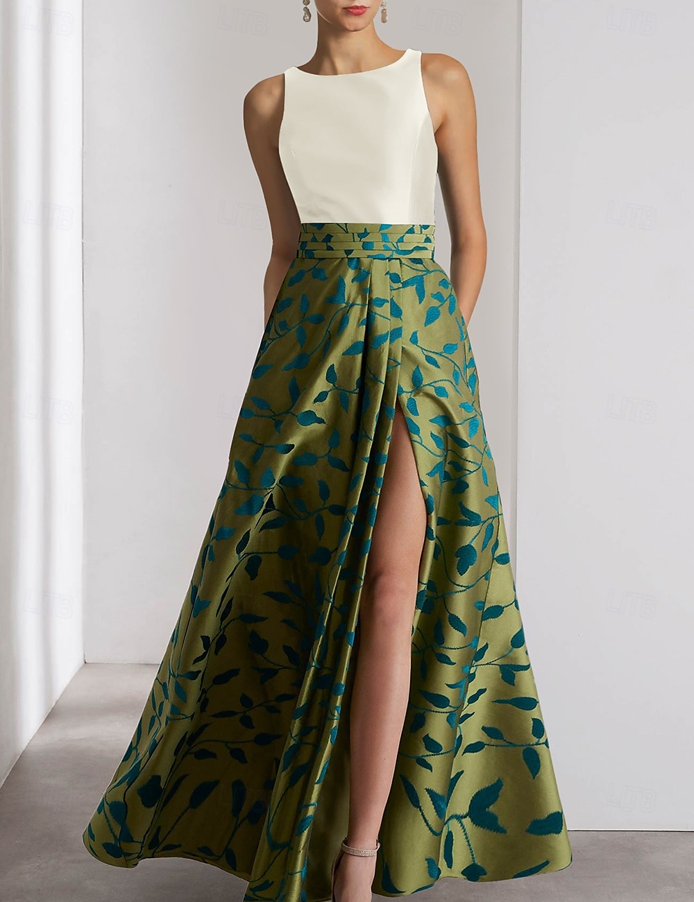 Vestido de Gala A-Line Floral Verde Vestido Elegante Formal Comprimento do Chão Sem Mangas Decote Halter com Bolsos Cetim com Bolso Vestido Derby Vestido de Dia de Corrida Vestido de Convidada para de 2025 por $188.99 –P1