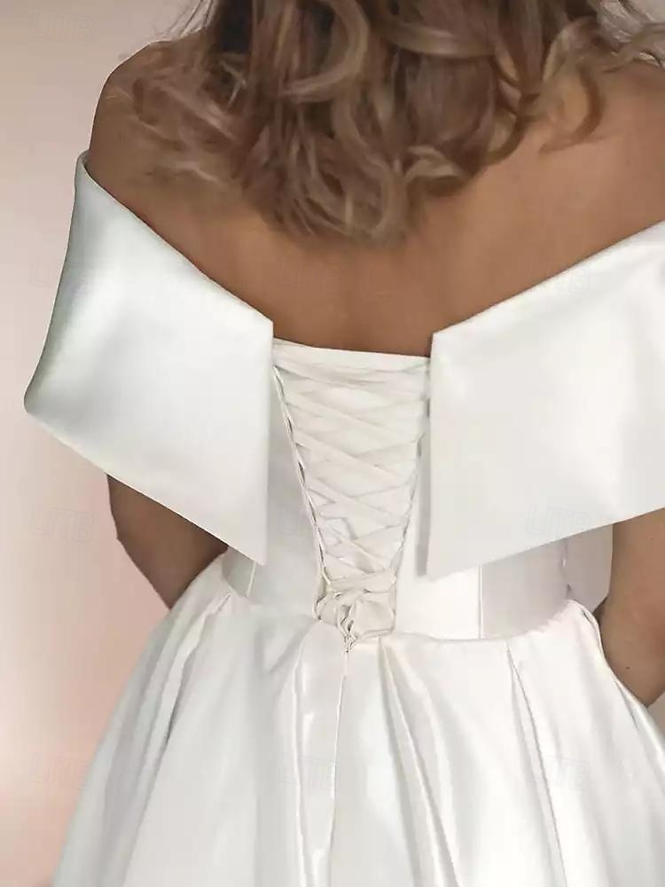 Fidanzamento Piccoli Abiti Bianchi Abiti da Matrimonio A-Line Spalle Scoperte Maniche Corte Lunghezza Tea Seta Abiti da Sposa con Pieghe Arricciate del 2025 a $157.99 –P2