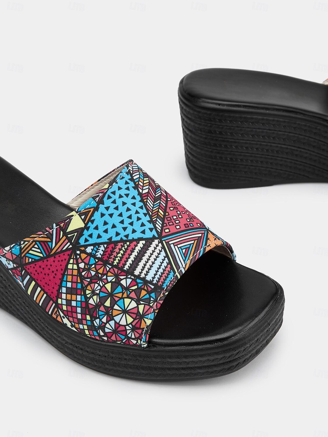 színes, felbújós női ékszandál etnikai mintával – kényelmes platform dizájn nyári, tengerparti és hétköznapi viselethez 2026 - $24.99 –P4