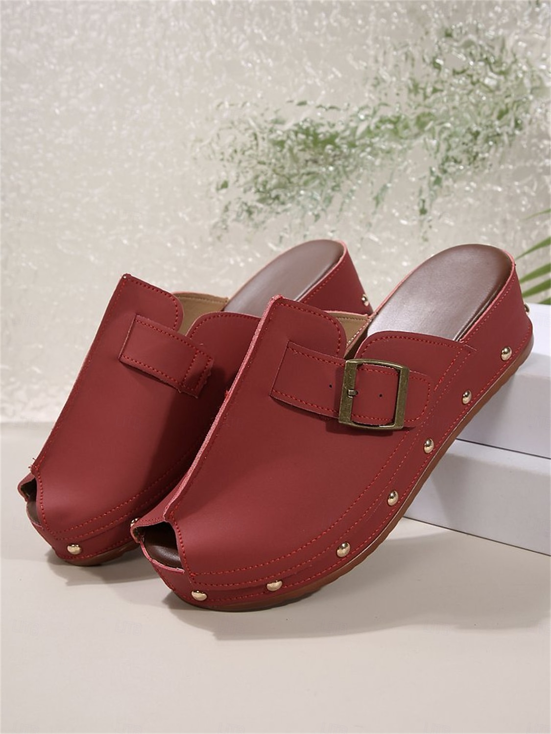 női peep-toe wedge öszvérek csatos pántokkal és szegecses díszítéssel – kényelmes felbújós szandál hétköznapi viselethez és nyári kirándulásokhoz 2025 - $26.99 –P2