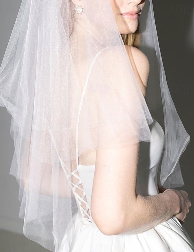 Abiti Bianchi per Piccole Lauree Matrimonio Abiti a Forma di A Spaghetti Senza Maniche Corto  Mini Satin Abiti da Sposa con Pieghe del 2025 a $155.99 –P4