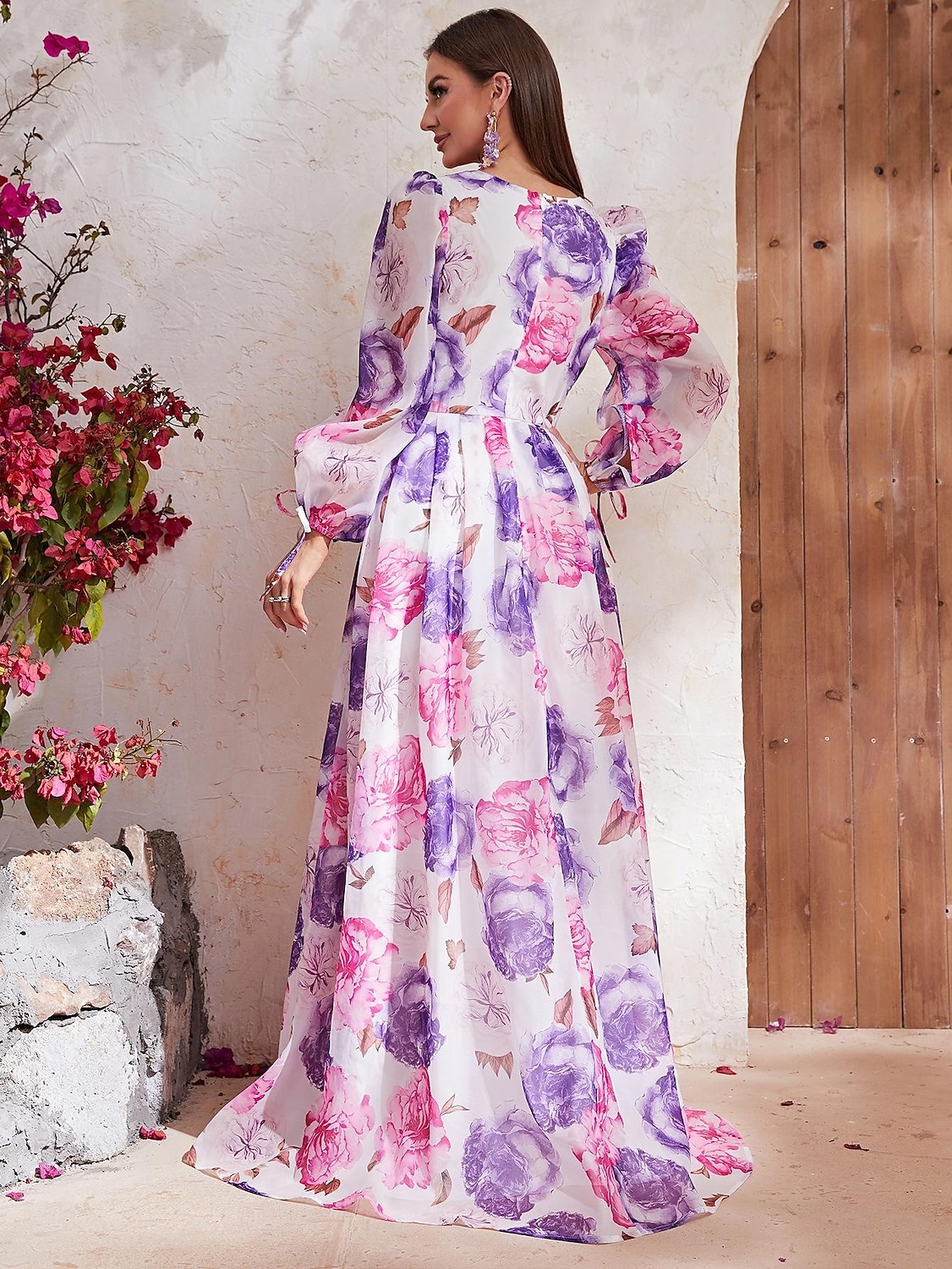 Robe A-Line Invité de Mariage Mère de la Mariée Élégante Cache Ventre Col en V Longue en Chiffon Manches Longues avec Fleur Robe Invité de Mariage de 2025 ? $108.99 –P2