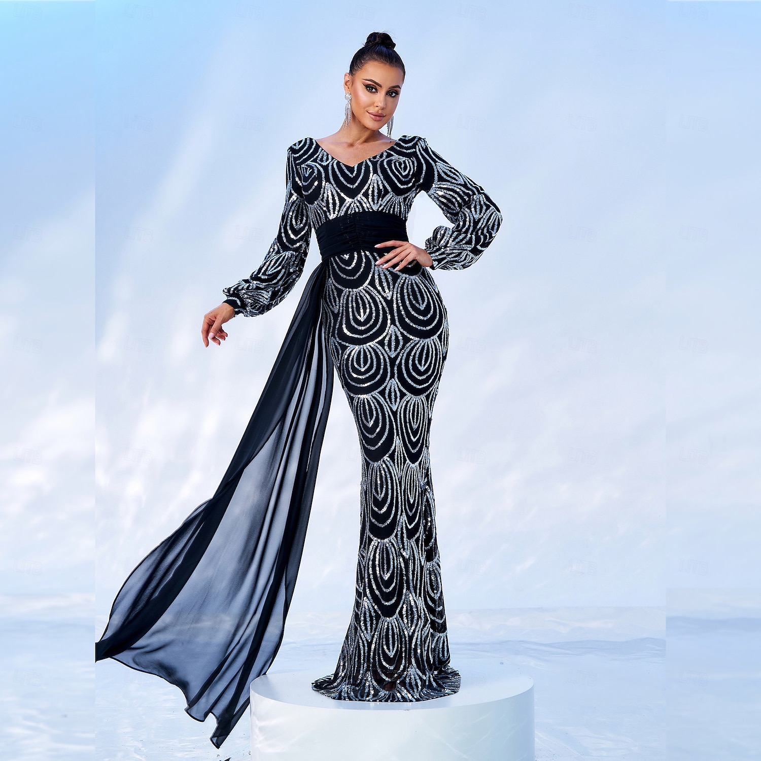 Vestido de Noiva Sereia  Trompete Vestido Elegante Formal Comprimento Total Manga Longa Decote V Bordado com Franjas de Brilho de 2025 por $141.99 –P5