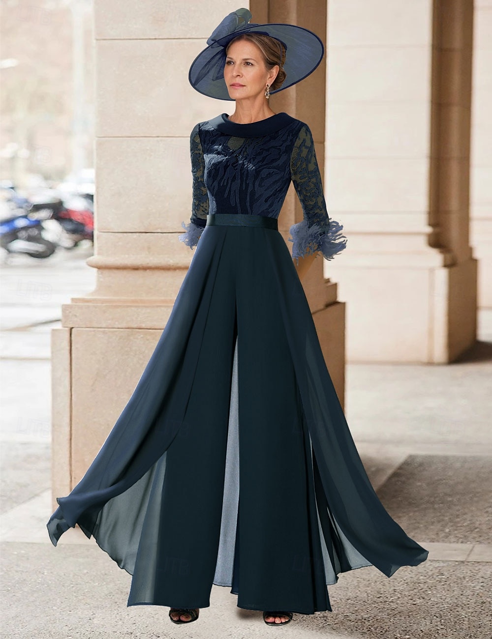 Tuta Completo Pantalone Lunghezza al pavimento Abito da cerimonia per signora Mezza Manica Collo gioiello Elegante Vintage Ospite di nozze Chiesa Chiffon con Piuma Paillettes Applicazioni del 2026 a $195.99 –P3