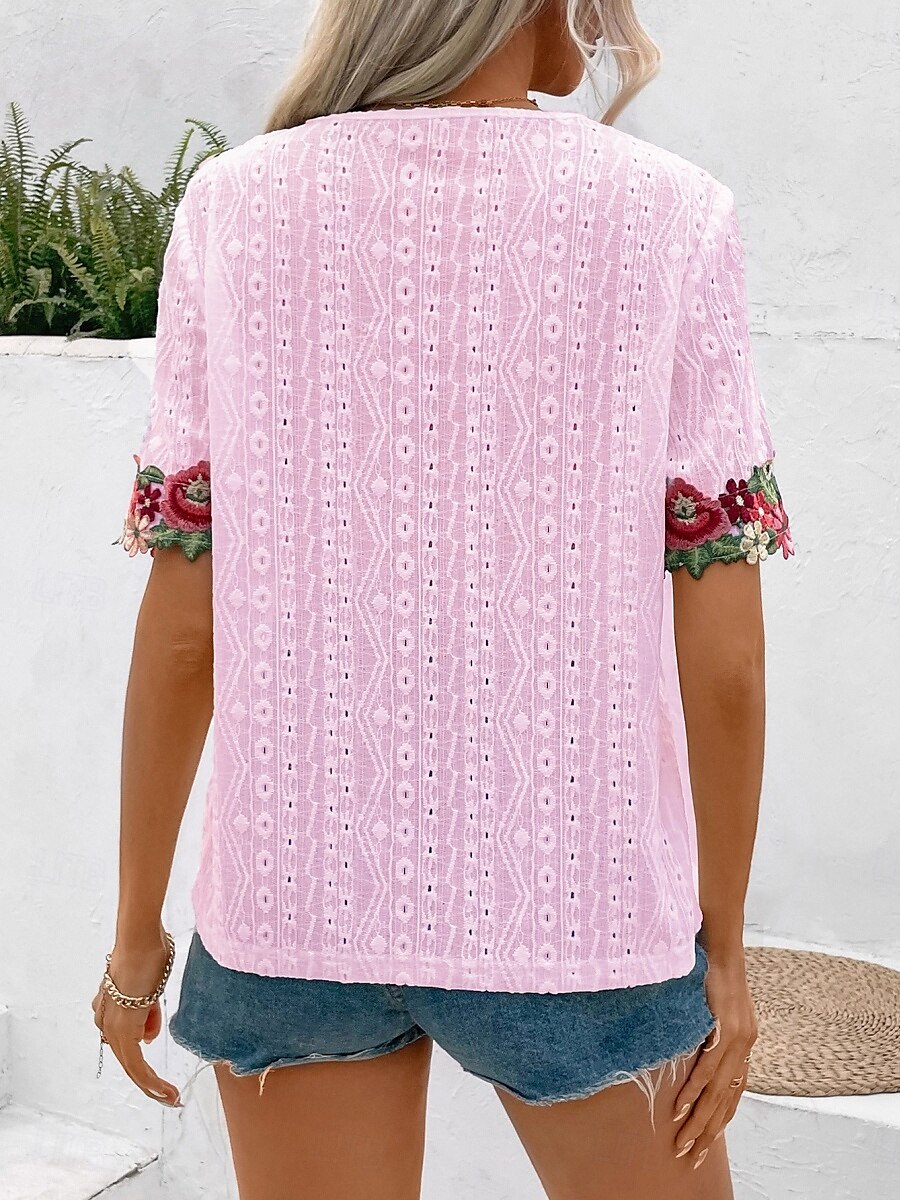 Bluse Eleganti in Pizzo Bianco per Donna con Occhielli Blusa Fashion Moderna Colore Unito Top Regolari a Maniche Corte Collo a V Ricamata Fit Regolare Weekend Romantico Petits da Indossare in Estate del 2025 a $27.99 –P2