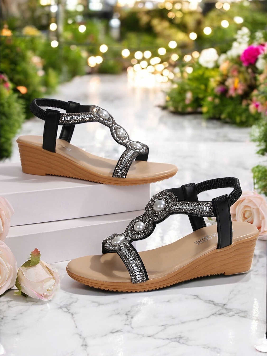 sandálias femininas de cunha com strass e pérolas falsas, com design de tira em T, sola confortável e estilo casual de verão para uso ao ar livre e em festas de 2026 por $26.99 –P1