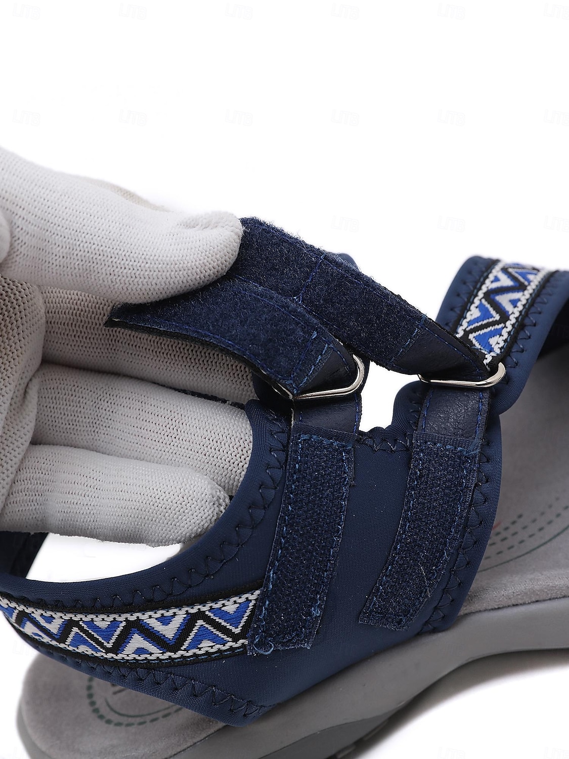 sandales de sport bleues pour femmes avec sangles réglables et motif géométrique – chaussures de marche d'extérieur confortables pour la randonnée, les voyages et les vêtements décontractés de 2025 ? $34.99 –P4
