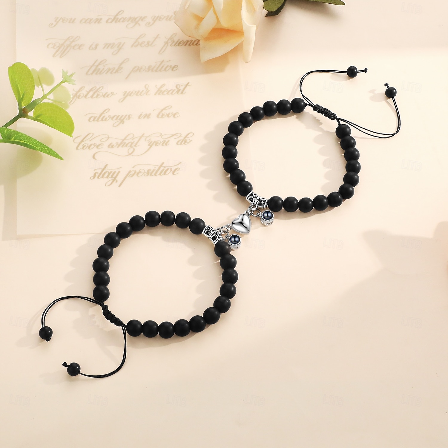 Ett Par Anpassade Eleganta Pararmband Anpassad Bröllopsgåva för Par Inbäddade med Projektionsstenar. Armbanden Har Magnetiska Stenar som Gör att De Kan Foga Samman 2025 - $41.99 –P4