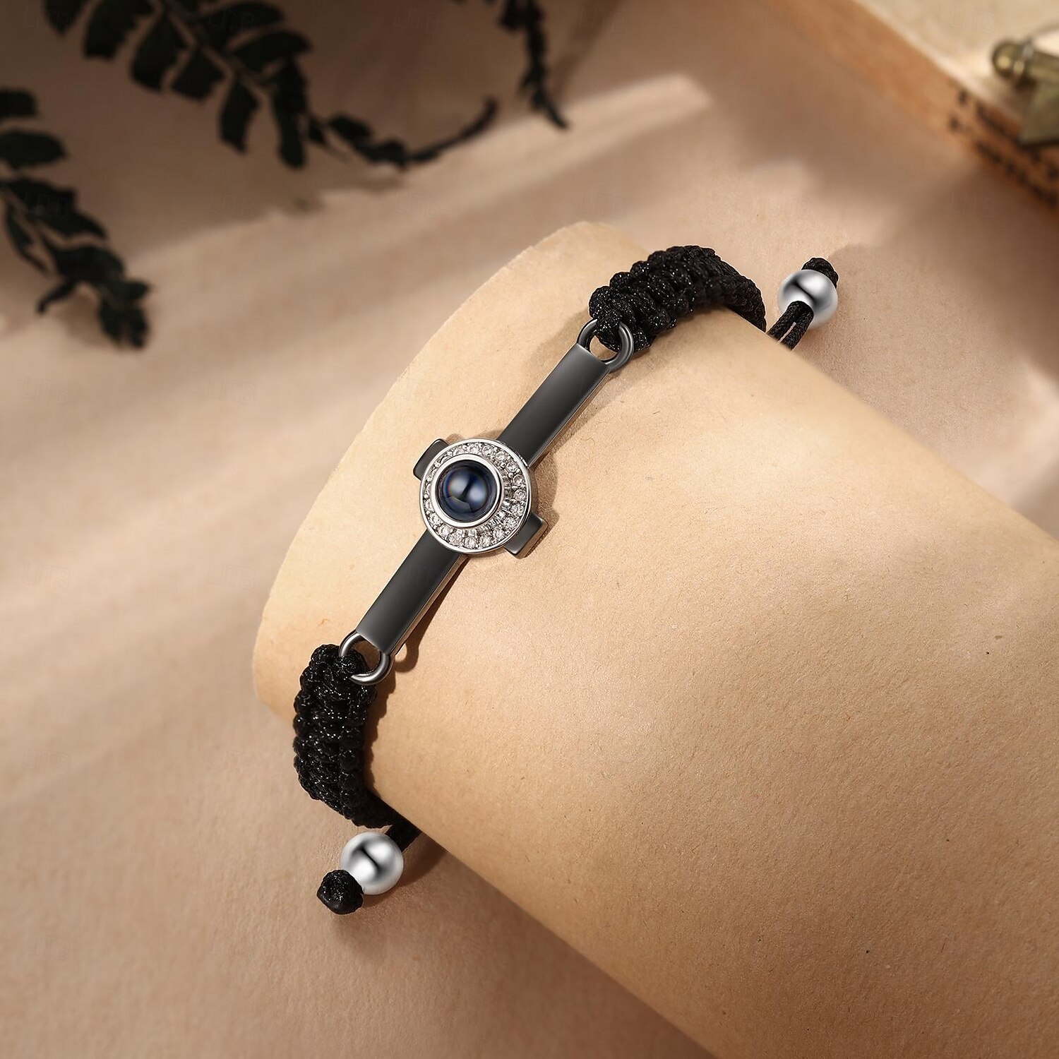 Bracciale incrociato personalizzato con pietra di proiezione fotografica - Miglior regalo per la mamma - Gioielli religiosi per famiglia o amici del 2025 a $34.99 –P5