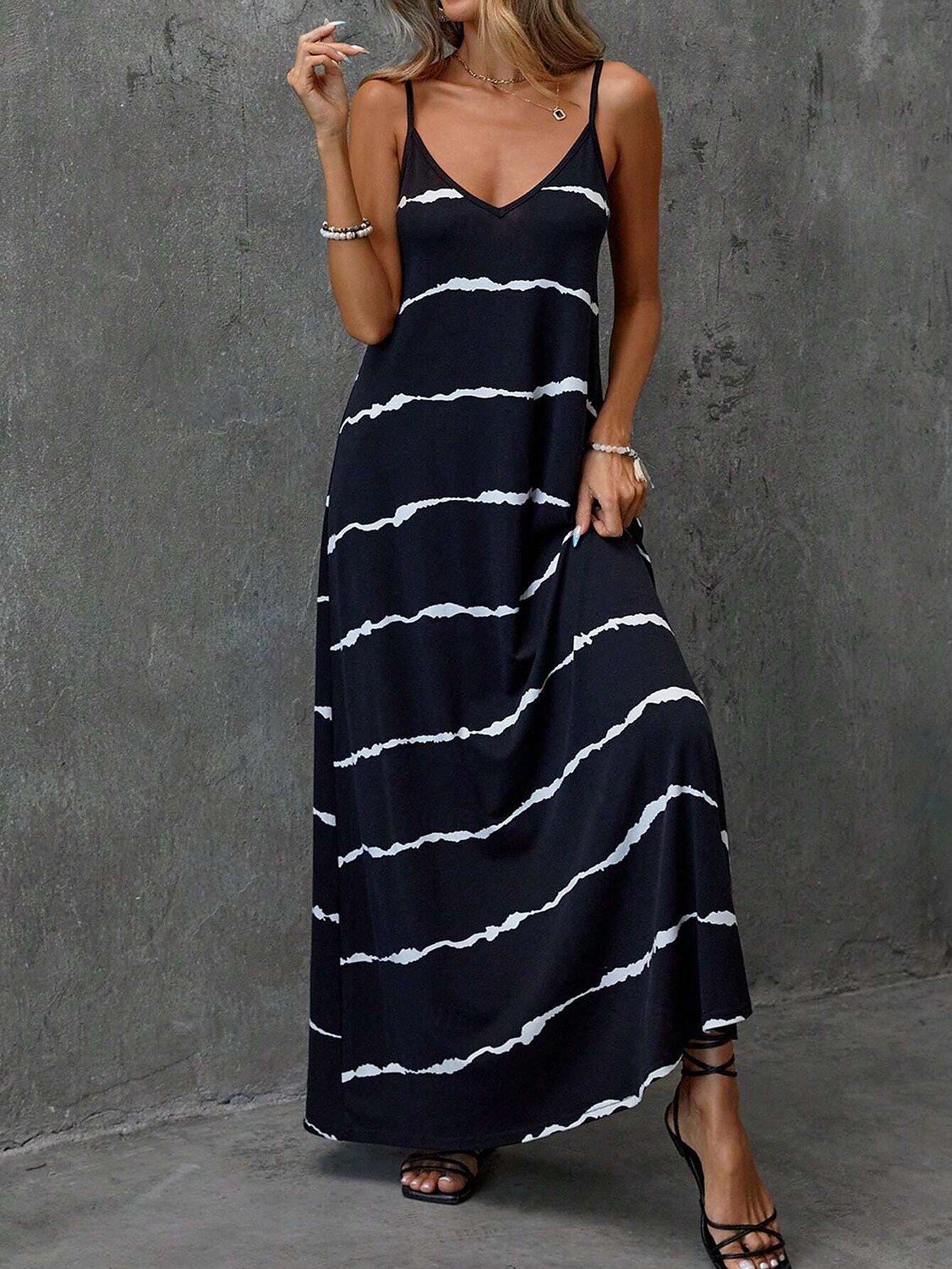 Damen Maxi Kleid Sommerkleid A-Linie Kleid Floral Kleid Bohemia Fließend Urlaub Lässig Täglich Regulär Fit Streifen Gingham Ärmellos V-Ausschnitt Schwarz Sommer Frühling 2025 - $28.99 –P1
