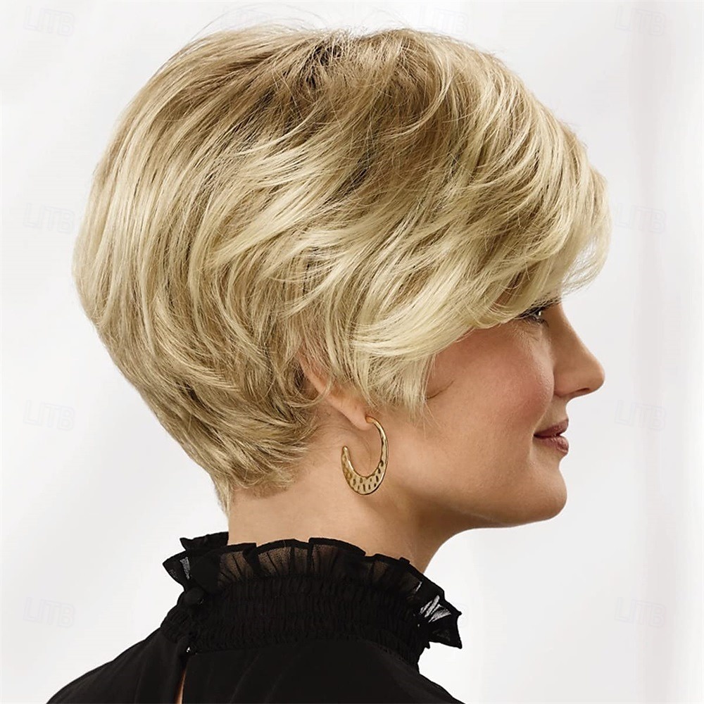 Perruque Bennett Whisperlite Perruque bob courte sophistiquée avec des couches de plumes et une frange rasant les cils / nuances multi-tons de blond argenté brun et rouge de 2025 ? $24.99 –P5