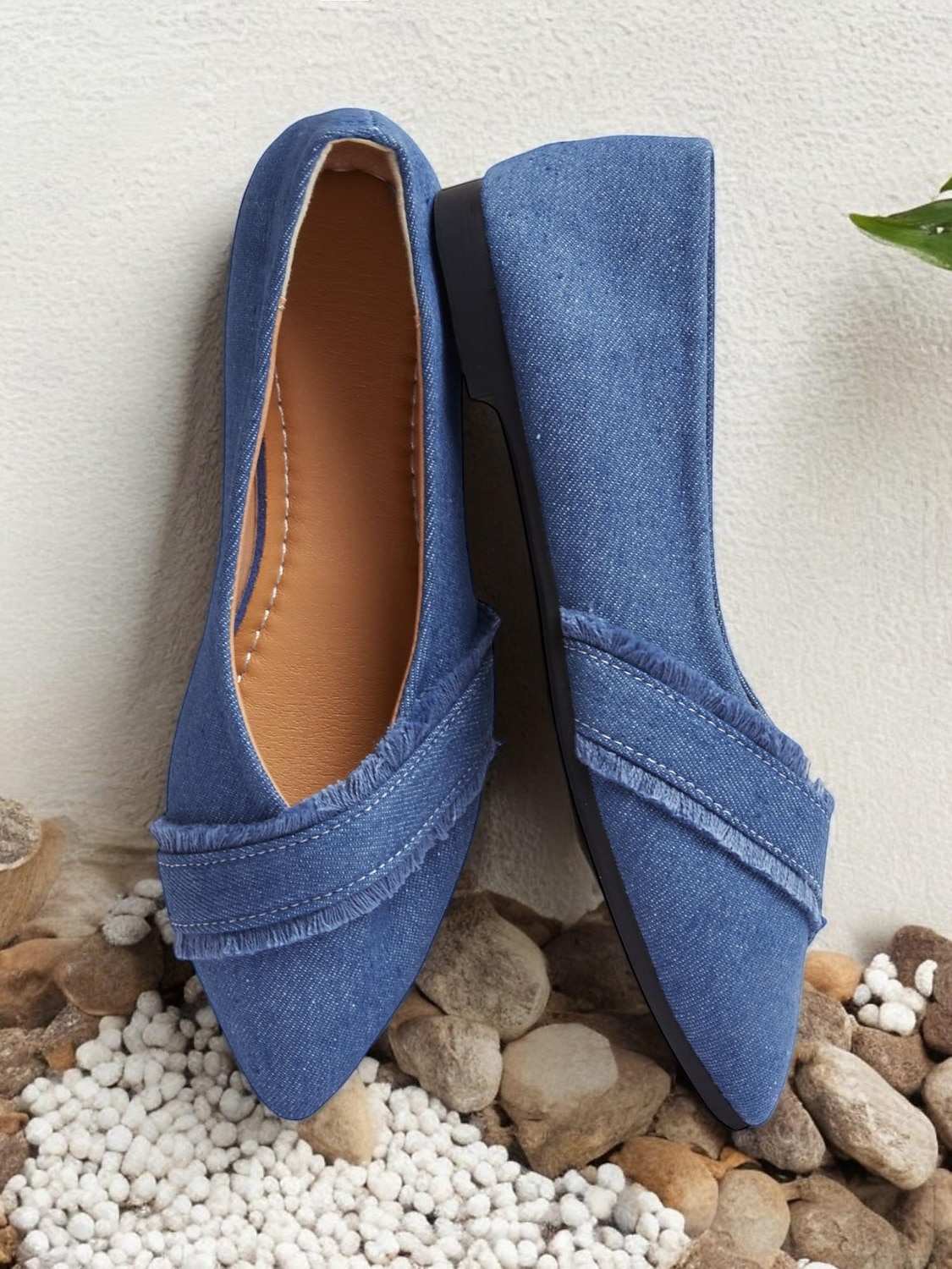 Zapatos planos de mujer con punta de mezclilla y detalles deshilachados: zapatos casuales y elegantes para salidas diarias y moda de primavera 2025 - $18.99 -P1