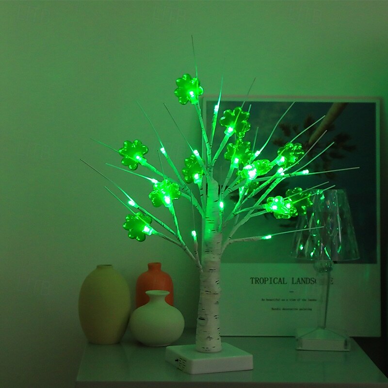 Veilleuse décorative trèfle de la Saint-Patrick 45 cm 13 LED - USB/batterie double alimentation avec télécommande 8 fonctions pour décoration d'ambiance de fête intérieure 1 pièce de 2025 ? $29.99 –P9