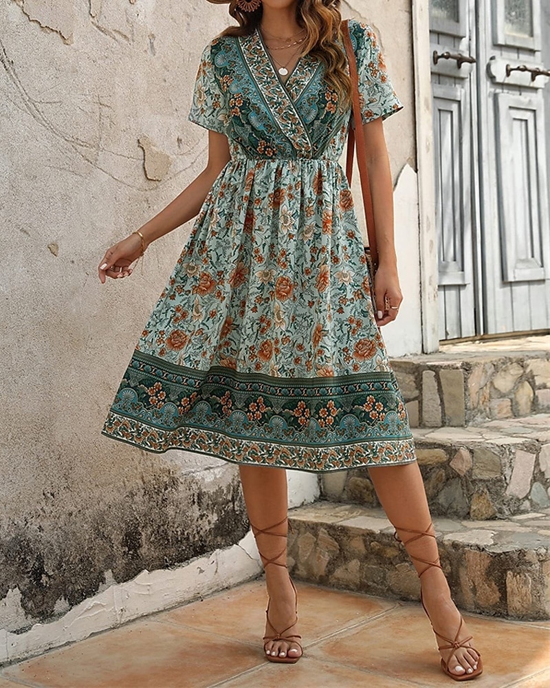 Dam Långklänning Maxiklänning Vardagsklänning A linjeklänning Sommarklänning Boho-klänning Elegant Hawaiisk Stylish Semester Dagligen Datum Normal Blommig Kortärmad V-hals Grön Sommar 2025 - $26.99 –P4