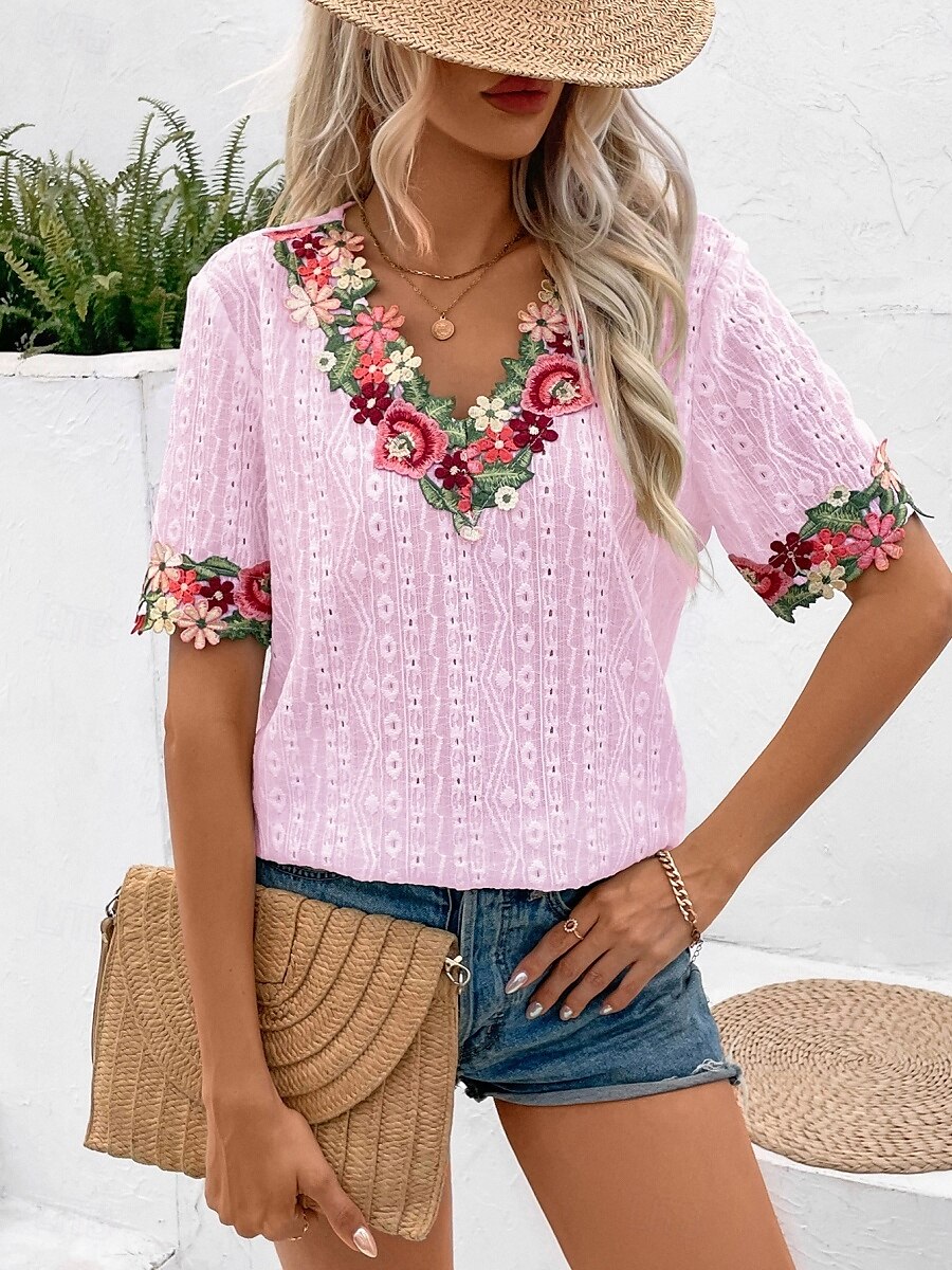 Bluse Eleganti in Pizzo Bianco per Donna con Occhielli Blusa Fashion Moderna Colore Unito Top Regolari a Maniche Corte Collo a V Ricamata Fit Regolare Weekend Romantico Petits da Indossare in Estate del 2025 a $27.99 –P1