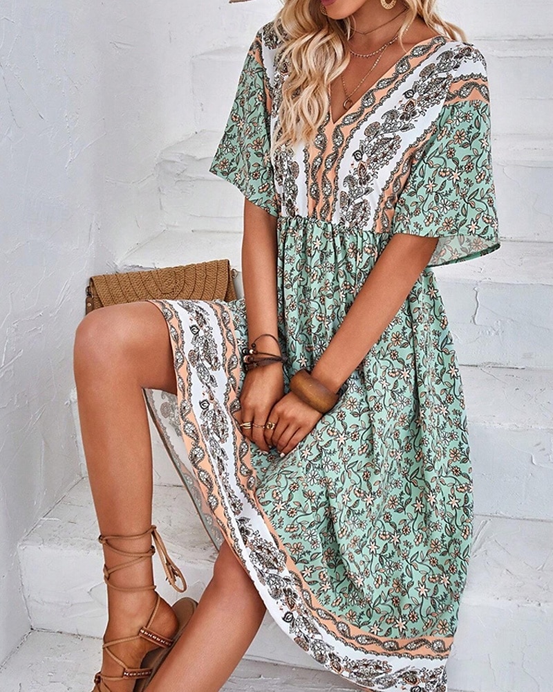 Femme robe longue Robe Trapèze Robe d'été robe boheme Elégant Hawaïen mode Vacances du quotidien Rendez-vous Standard Floral Manche Courte Col V Vert Eté de 2025 ? $25.99 –P4