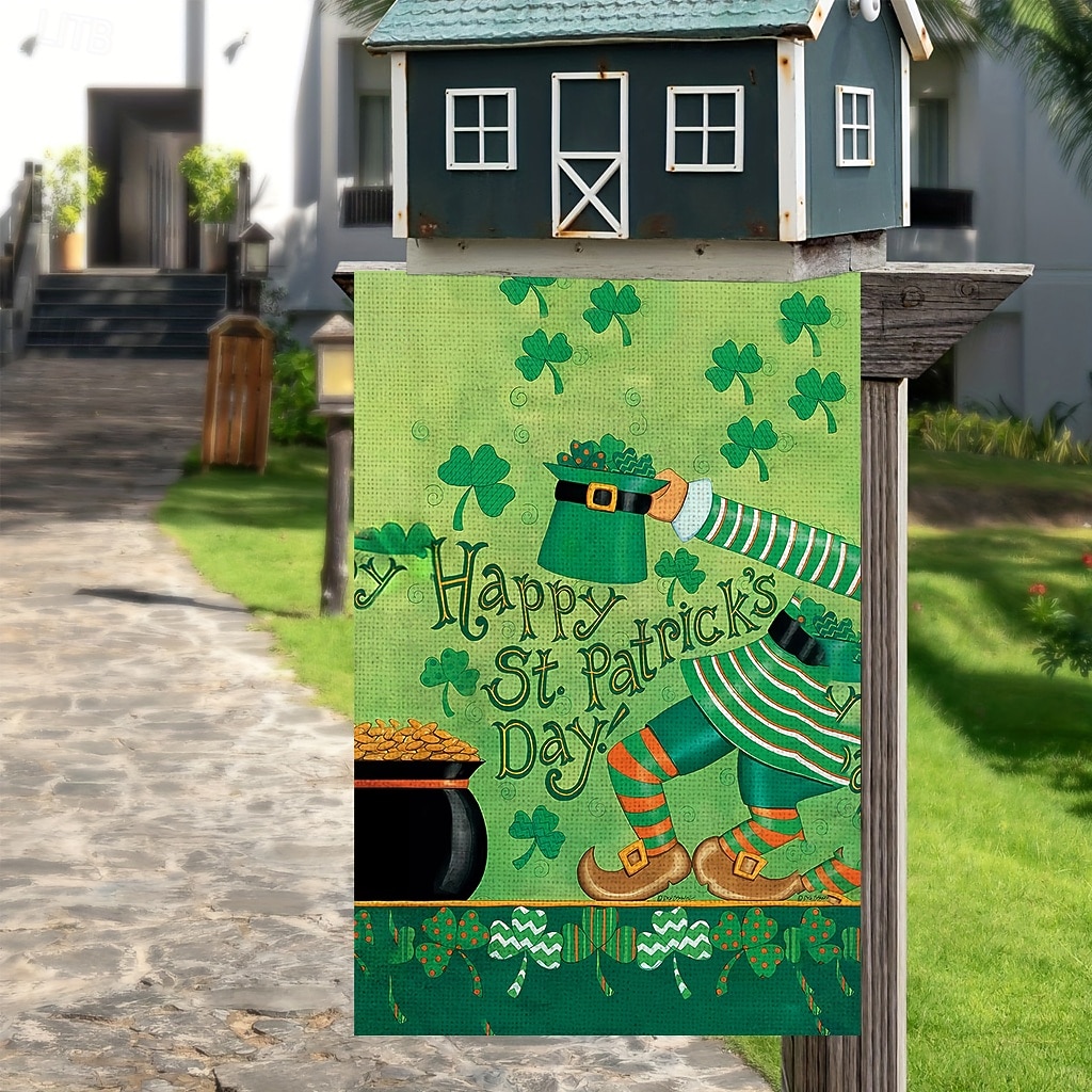 2026年 聖パトリックの日 ガーデンフラッグ 12x18インチ 屋外装飾 ウェルカムガーデンパティオフラッグ 幸運のシャムロック 金の小人 ヤードフラッグ 両面 ホリデー 屋外フラッグ 1個  コレクション – $10.99 –P4