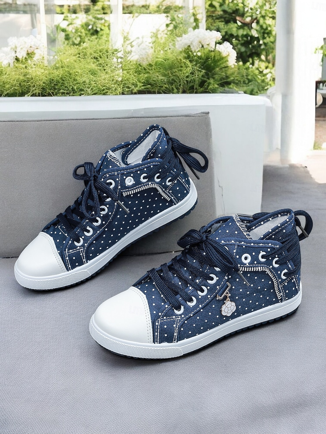 baskets montantes en toile à pois pour femmes – chaussures décontractées en denim à lacets avec charme floral, streetwear élégant pour un usage quotidien et en voyage de 2025 ? $24.99 –P5