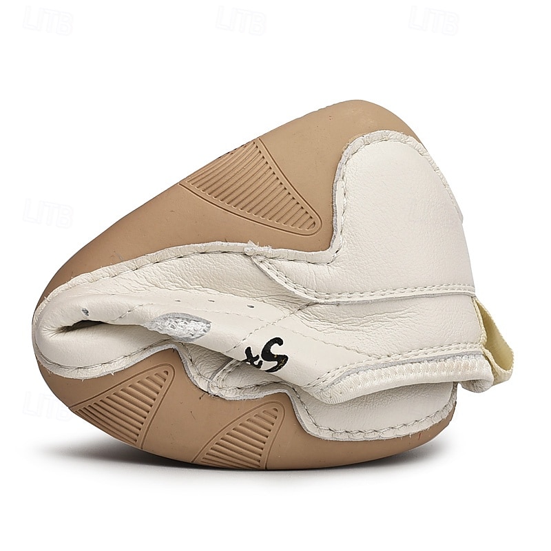 tênis esportivo masculino branco de couro sintético com design perfurado, leve e confortável, ideal para atividades casuais e ao ar livre de 2025 por $54.99 –P9