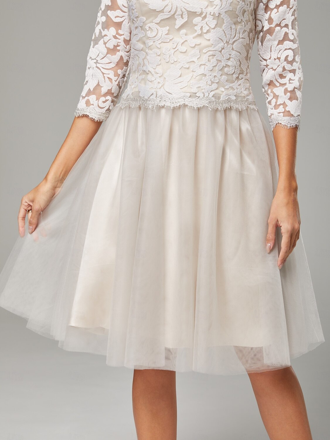 Robe A-Line Maman de la Mariée Robe Invitée de Mariage Élégante Col Crew Transparent Longueur Genou Chiffon Dentelle Tulle Manches 3/4 avec Plis Appliqués Robe Midi de 2025 ? GBP £119.28 –P6