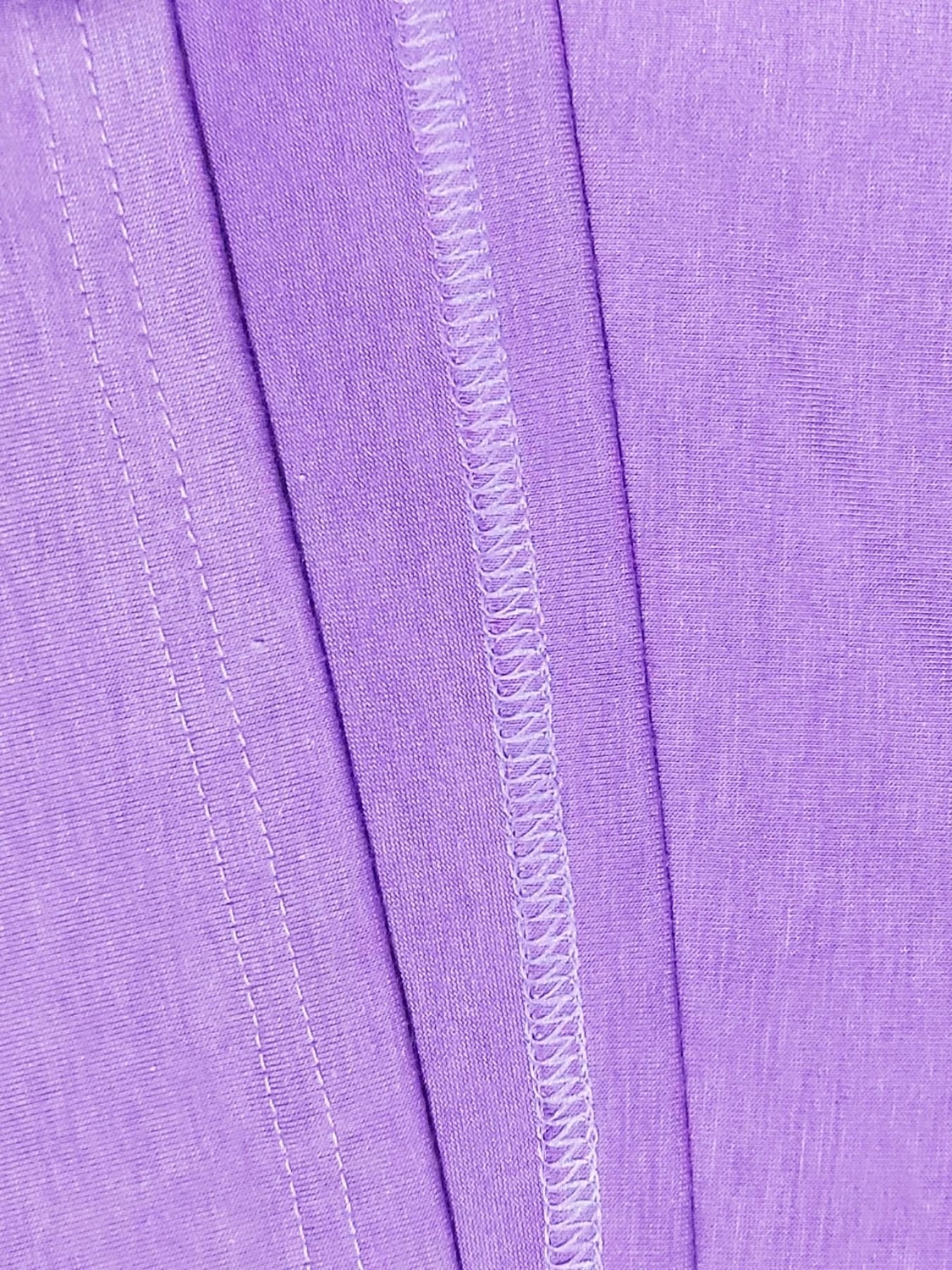 Femme T shirt Chemisier Plein mode Classique Décontractées Manche Courte Papillon Col V Hauts réguliers du quotidien Fin de semaine Blanche Violet Eté Printemps Automne de 2025 ? $15.49 –P9