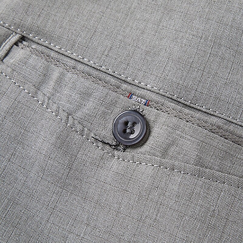 Per uomo Pantaloncini Pantaloncini eleganti Tasche Gamba dritta Liscio Comfort Senza ferro Lunghezza del ginocchio Ufficio Attività commerciale Giornaliero Di tendenza Streetwear Grigio fumo Nero del 2025 a $17.99 –P6
