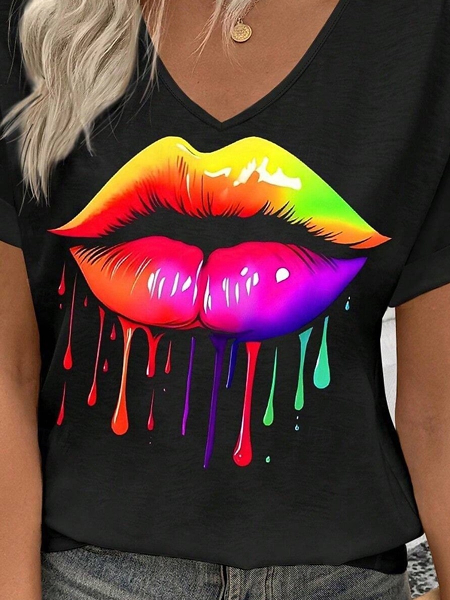 Femme T shirt Bouche mode Décontractées Manche Courte Col V Hauts réguliers du quotidien Imprimer Noir Eté de 2025 ? $19.99 –P3