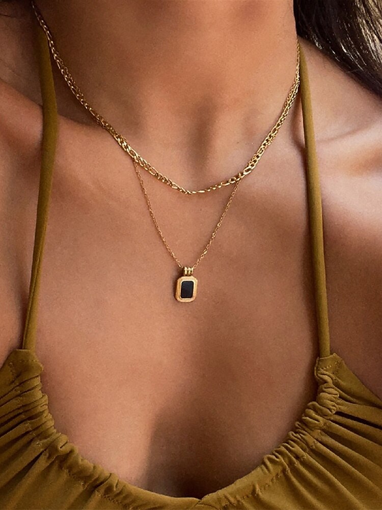 Collier à double chaîne multicouche pour femme avec pendentif rectangulaire noir - peut être porté séparément, bijoux élégants pour femmes, adaptés aux occasions formelles et décontractées de 2026 ? $11.99 –P4