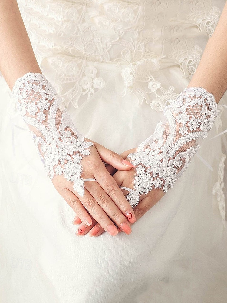 elegante hvite blonde brudehansker – vintage fingerløse bryllupshansker med blomsterbroderi for bruder og formelle arrangementer 2025 - $11.99 –P1