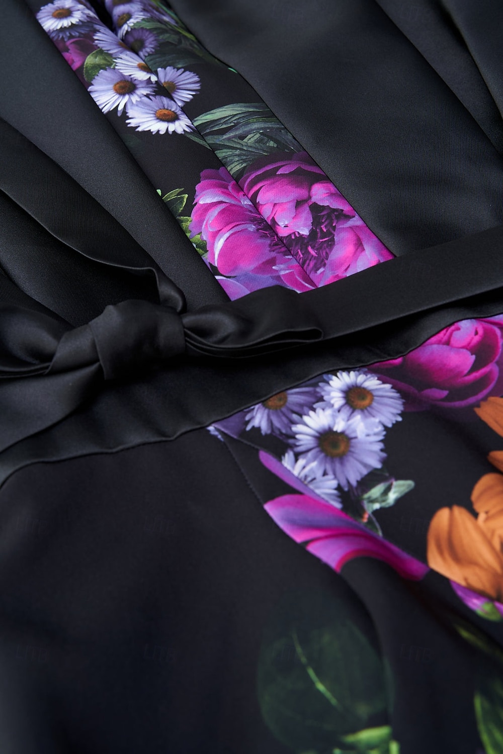 Macacão  Conjunto de Calças Mãe da Noiva Estampa Floral Elegante Simples Minimalista Um Ombro Comprimento do Chão Cetim Sem Mangas com Cinto  Fita Vestido Convidada de Casamento 2025 de 2025 por $191.99 –P2