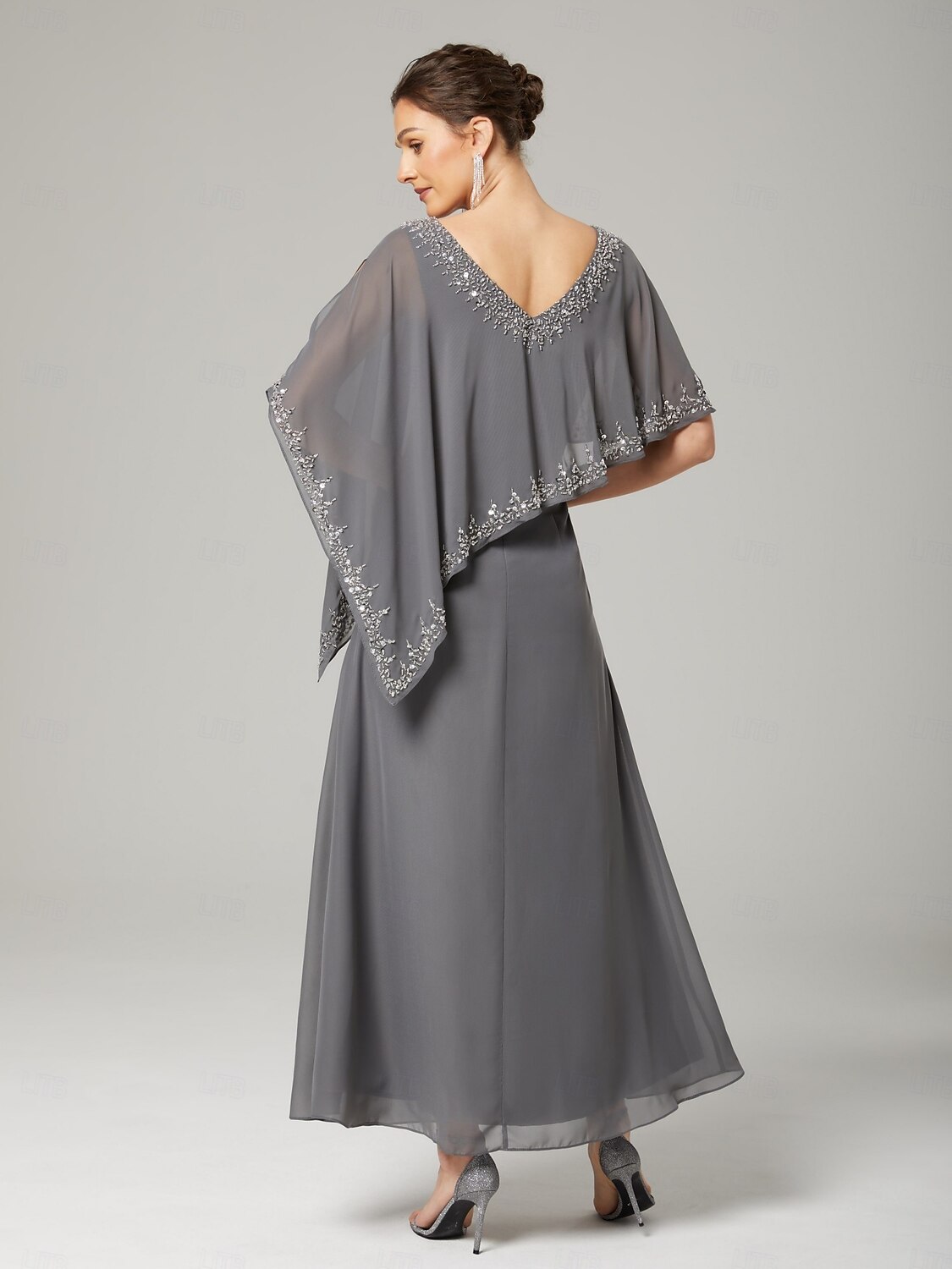 Abito madre della sposa a colonna  a sheaths elegante scollo a V lungo fino al pavimento in chiffon maniche a metà con perline del 2025 a $213.99 –P2