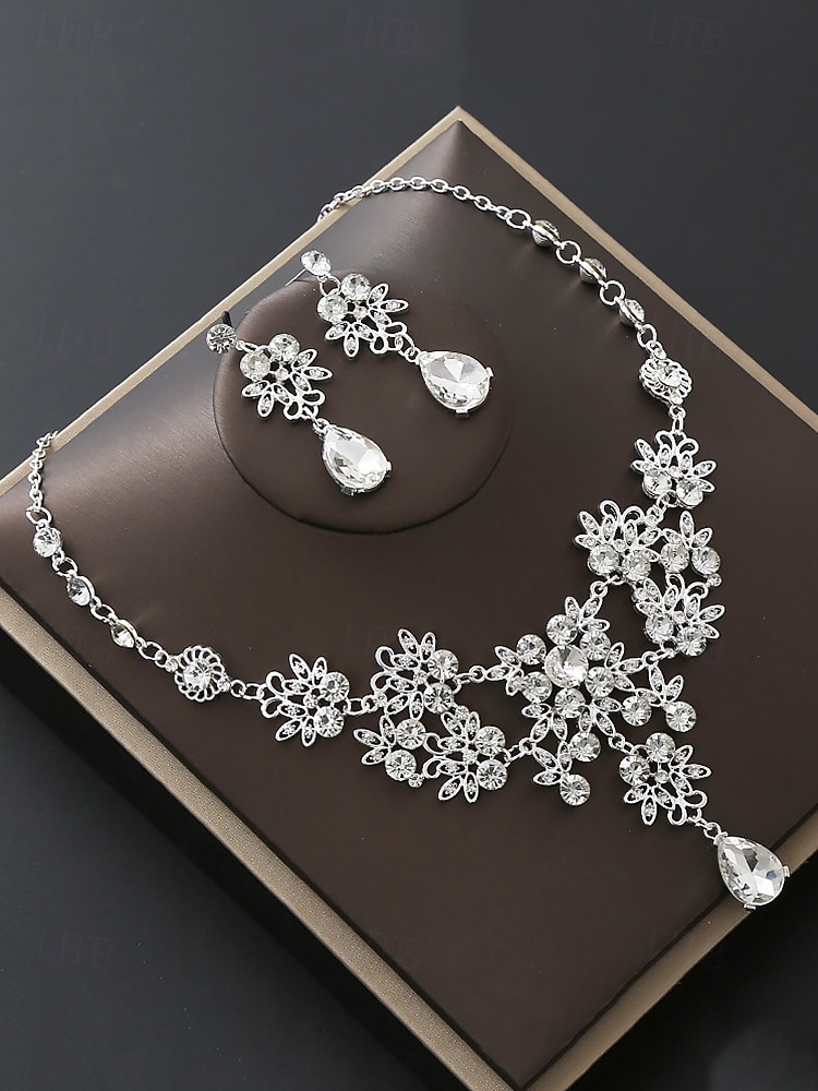 Zilveren tiara met strass steentjes en sieradenset voor dames – elegante ketting, oorbellen en kroon voor bruiloften, optochten en speciale gelegenheden 2025 - $19.99 –P9