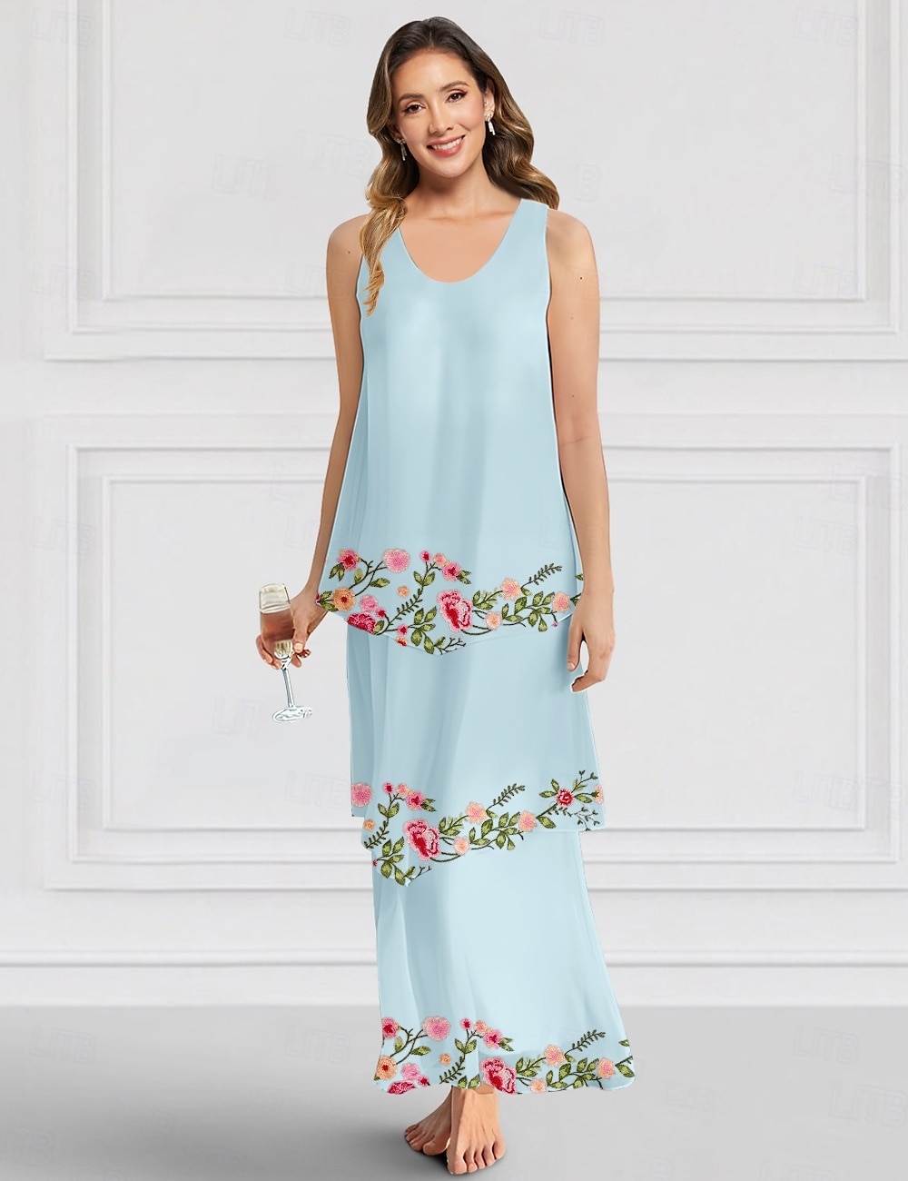 Robe Florale A-Ligne Mère de la Mariée Bleue Verte Élégante Grande Taille Col Bijou Longueur de Sol Chiffon Sans Manches avec Broderie en Niveaux Volants Cascades de 2025 ? $126.99 –P1