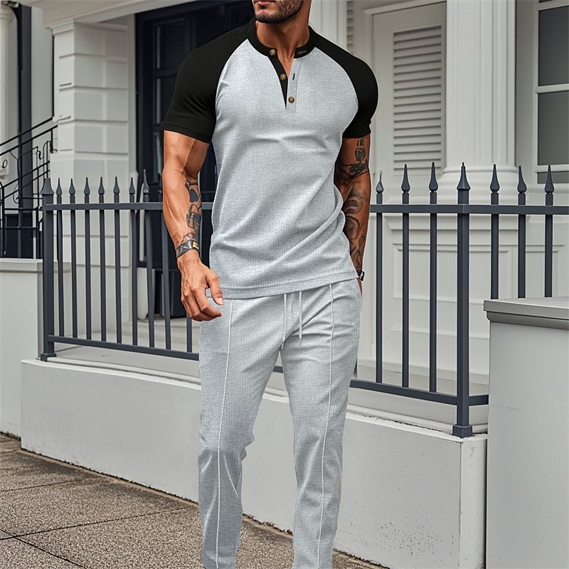 Herren T-Shirt Anzüge T-Shirts und lange Hosen mit Kordelzug 2-teiliges Outfit Kurzarm Henley Sommer Frühling Farbblock Mode Lässig 2 teilig Urlaub Alltagskleidung Ausgehen Wein Grün Khaki Top 2026 - $37.99 –P1