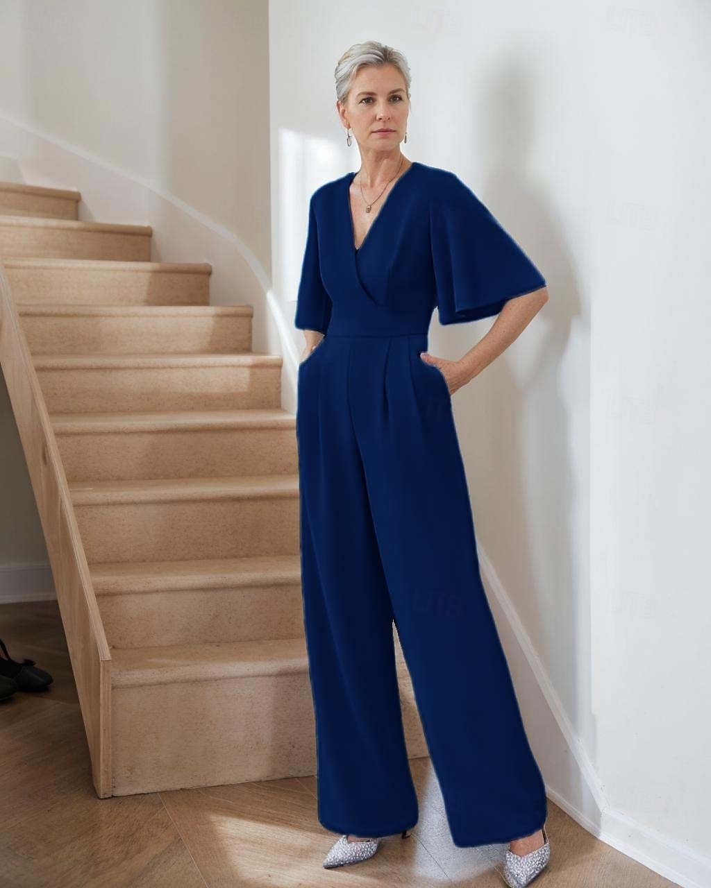 Salopetă  Costum pentru Mama Miresei Elegantă Simplă Minimalistă Gât În Formă de V Lungime Podea Crepe Mâneci Scurte cu Pliuri Răsuciri Culoare Solidă 2025 - $163.99 –P6